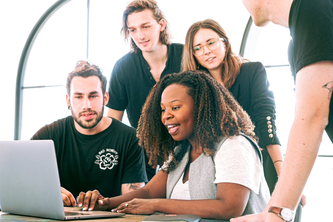 Onboarding e offboarding no RH: integração e desligamento de colaboradores conduzidos com empatia e estratégia